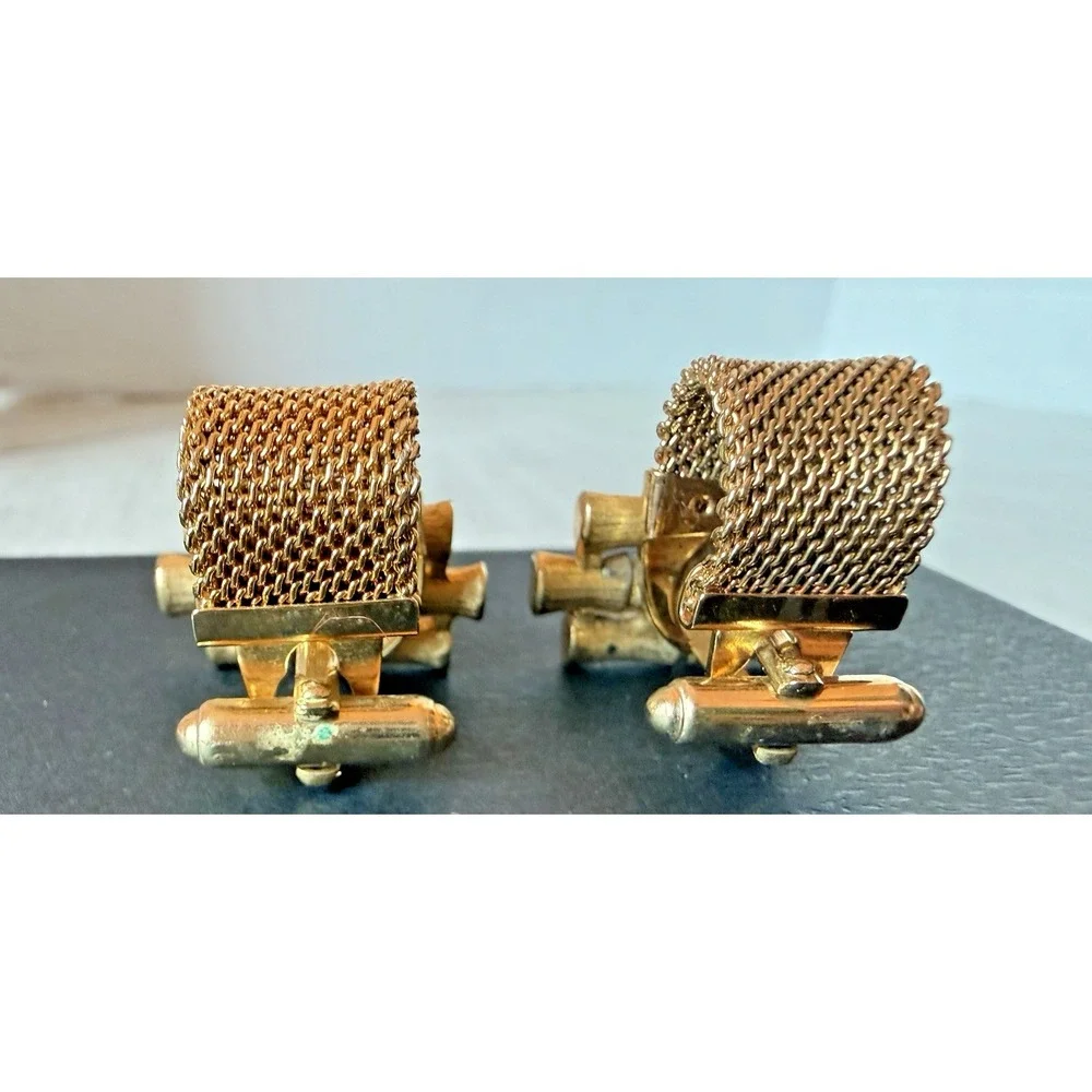 Signed Anson Vintage Gold Tone Mesh Wrap Cufflinks Green Jade Accent Rare